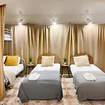 For 12 Guests In Center Apartment *