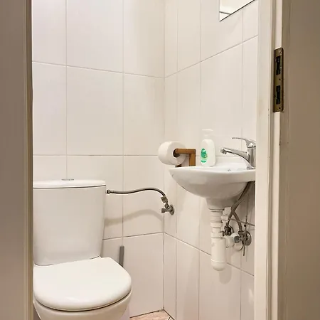 شقة For 12 Guests In Center