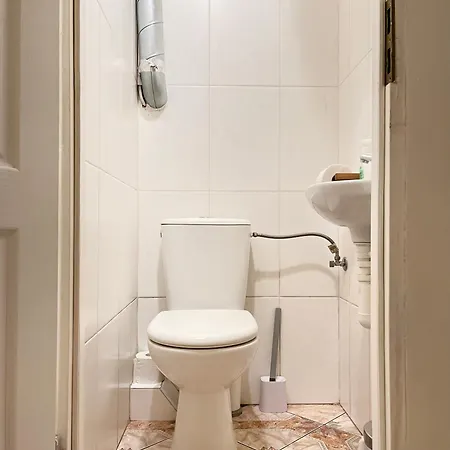 شقة For 12 Guests In Center