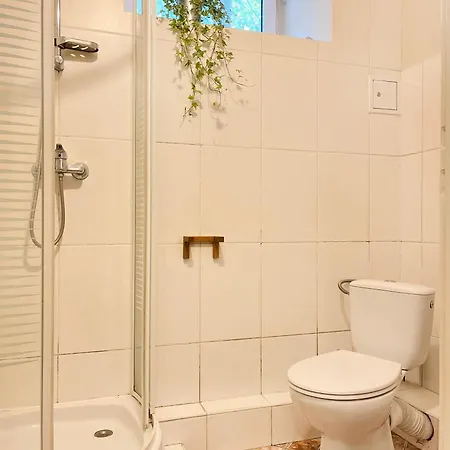شقة For 12 Guests In Center