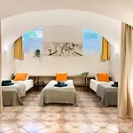 For 12 Guests In Center Apartment *