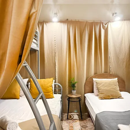 For 12 Guests In Center Апартаменты Краков